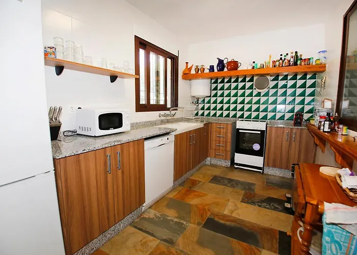 Senia Tomaset I Apartment *