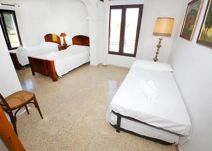 Senia Tomaset I Apartment Onil